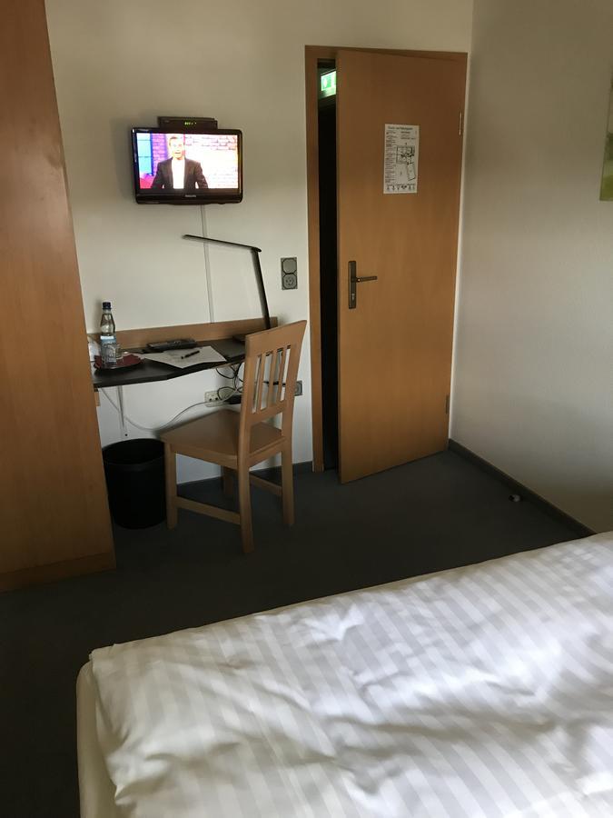 Hotel Am Maibaum Neuenrade Εξωτερικό φωτογραφία