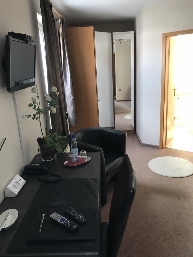 Hotel Am Maibaum Neuenrade Εξωτερικό φωτογραφία